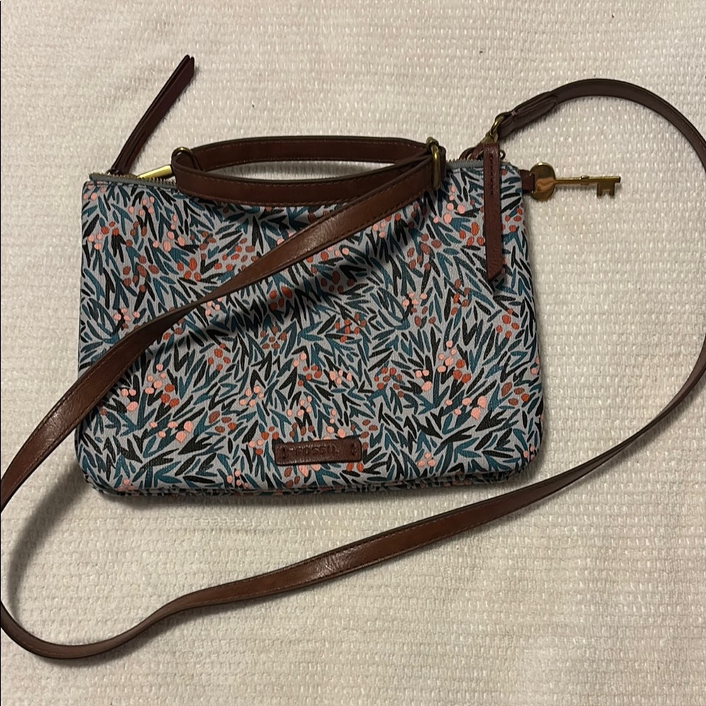 NWOT Fossil Floral Patterned Women's Bag satchel